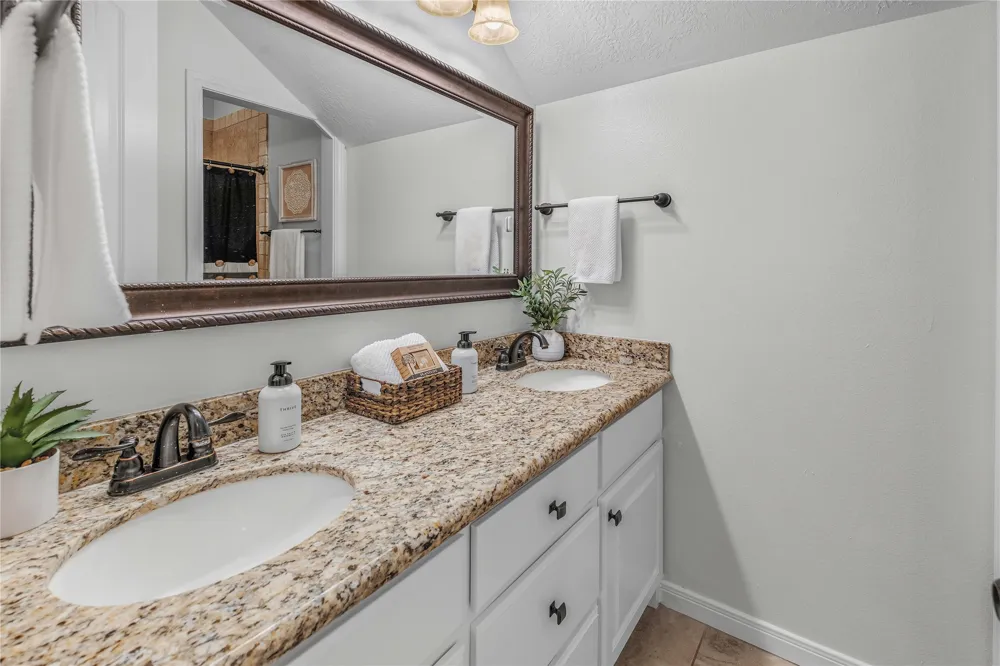 4848 Stony Brook College Station, TX 77845