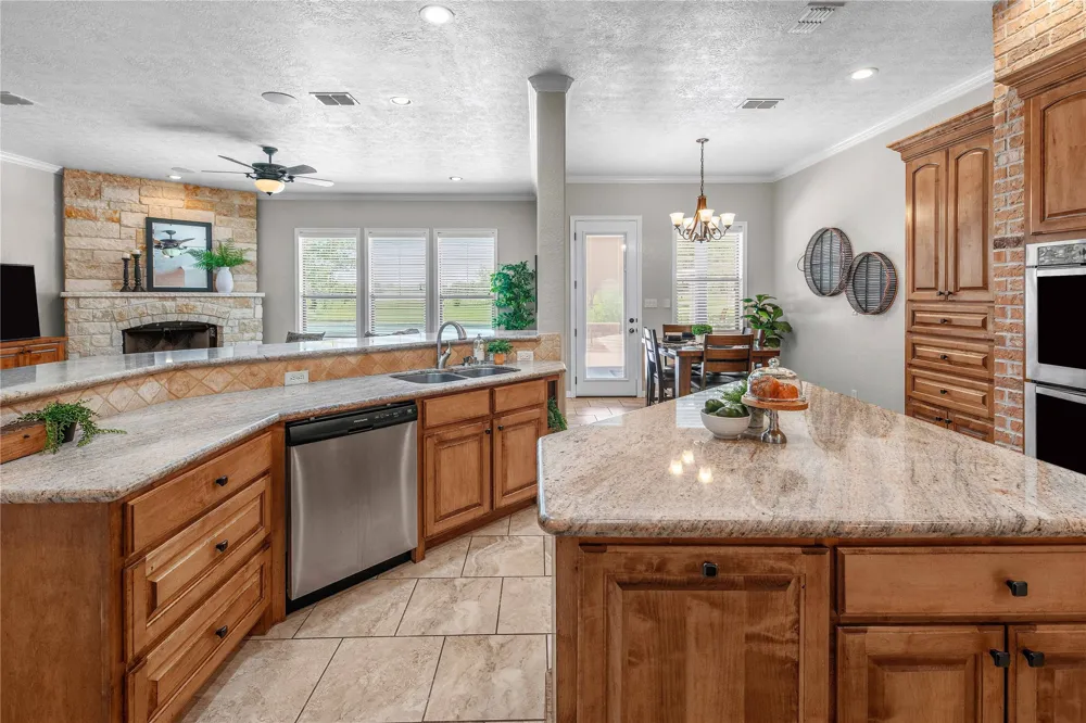 4848 Stony Brook College Station, TX 77845