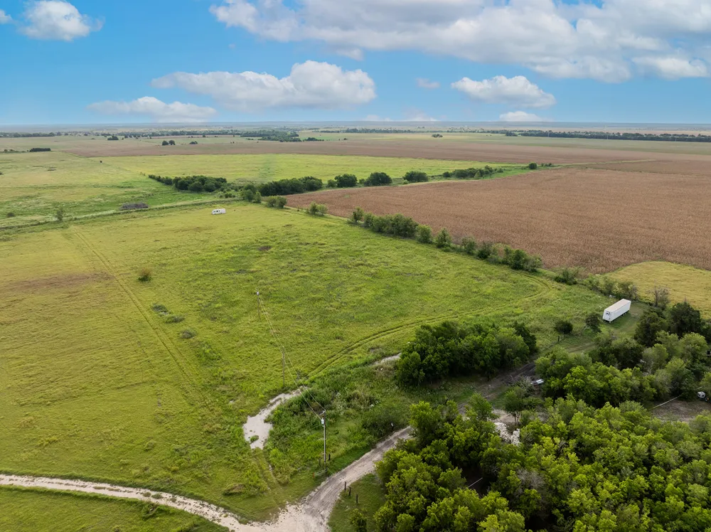 5275 County Road 424 Road Taylor, TX 76574