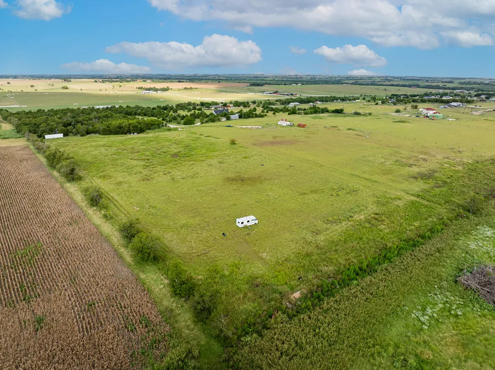 5275 County Road 424 Road Taylor, TX 76574