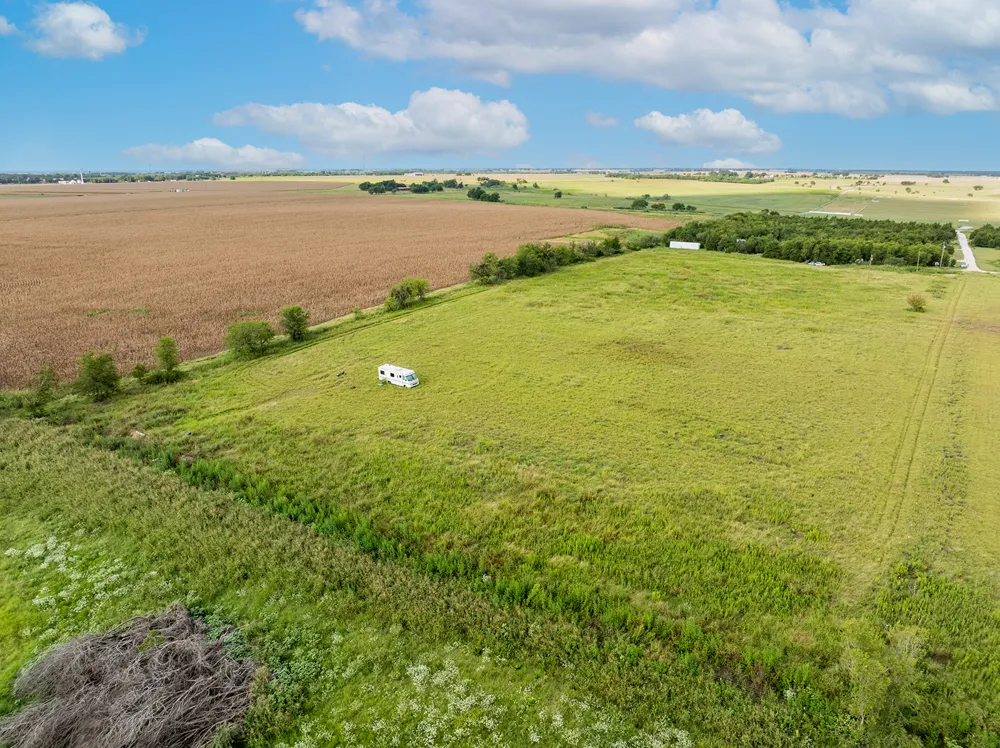 5275 County Road 424 Road Taylor, TX 76574