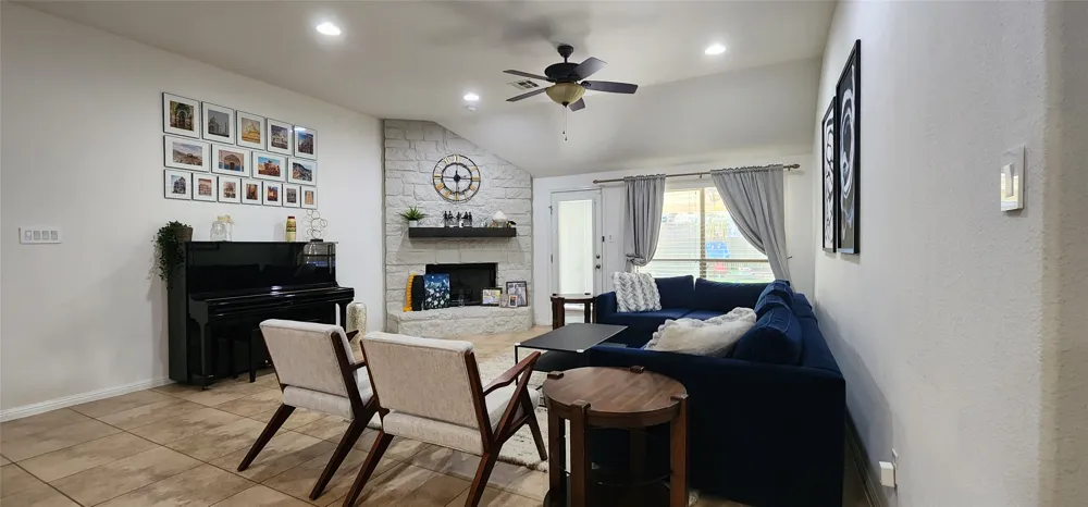 11709 Via Grande Drive Austin, TX 78739