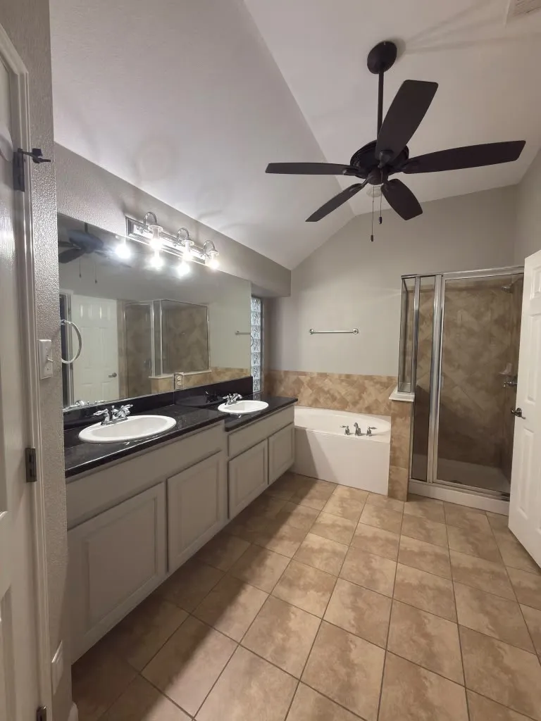 11709 Via Grande Drive Austin, TX 78739