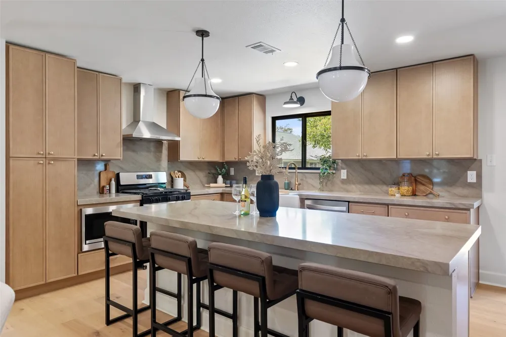 3602 Counselor Drive Austin, TX 78749