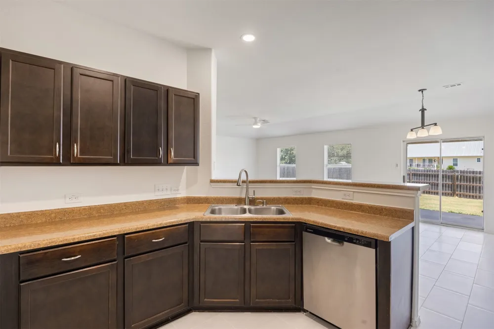 4612 Tiddle Lane Pflugerville, TX 78660