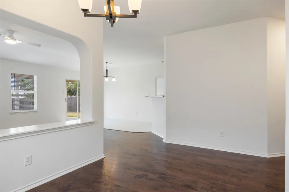 4612 Tiddle Lane Pflugerville, TX 78660