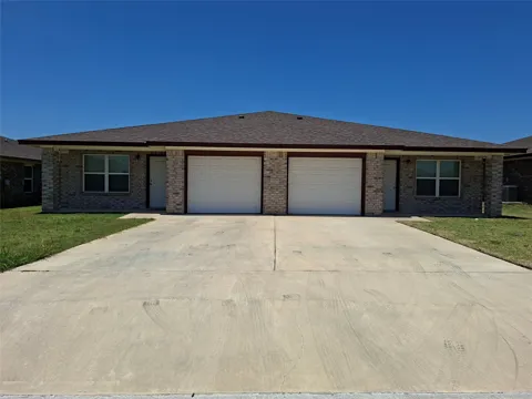 1818 Castroville Trail