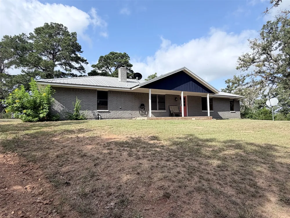 184 Affeld Lane Smithville, TX 78957