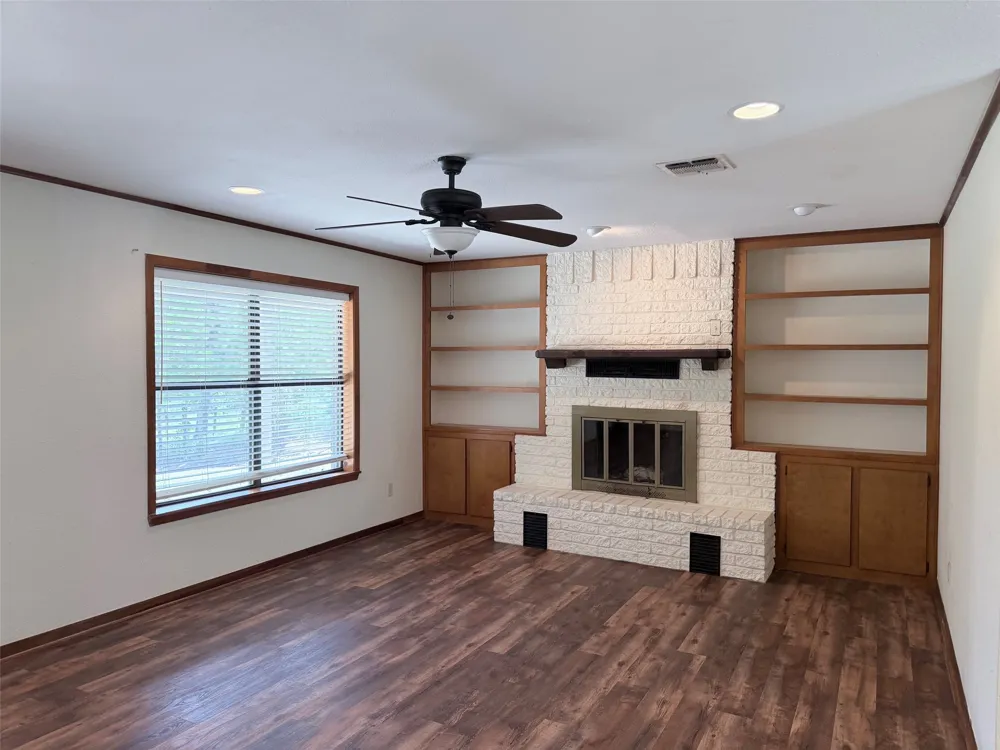 184 Affeld Lane Smithville, TX 78957