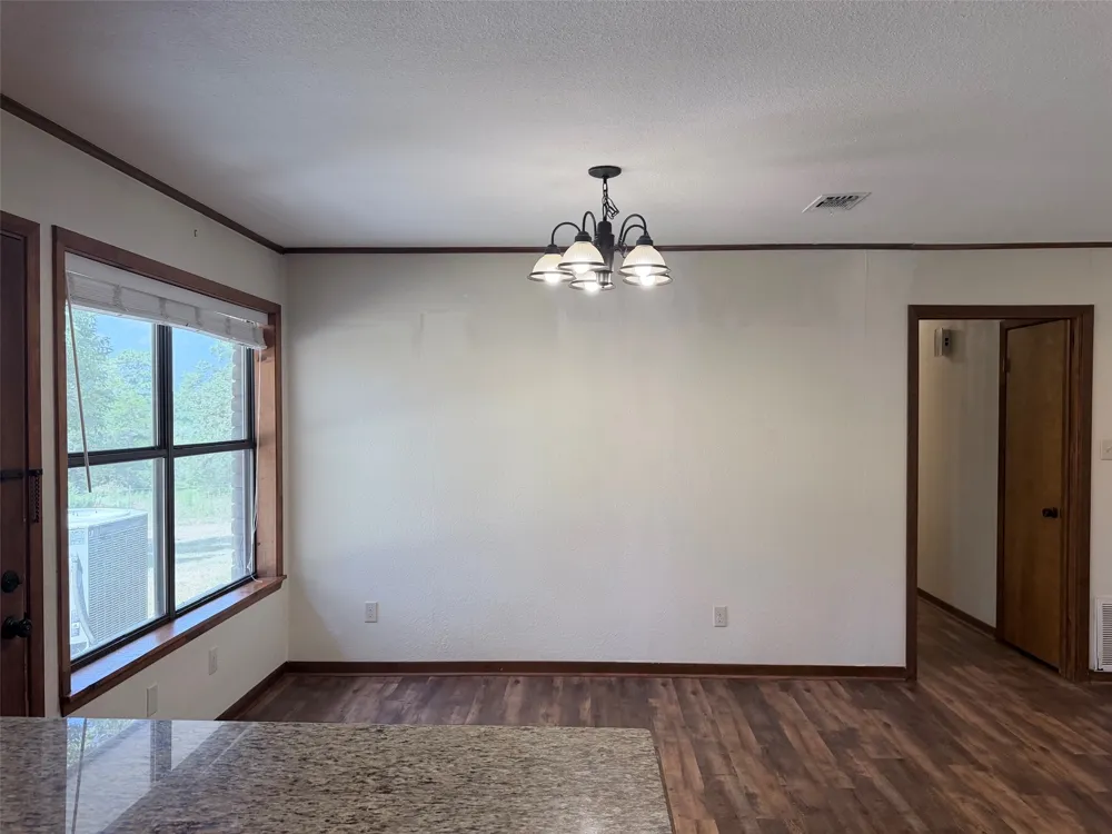 184 Affeld Lane Smithville, TX 78957