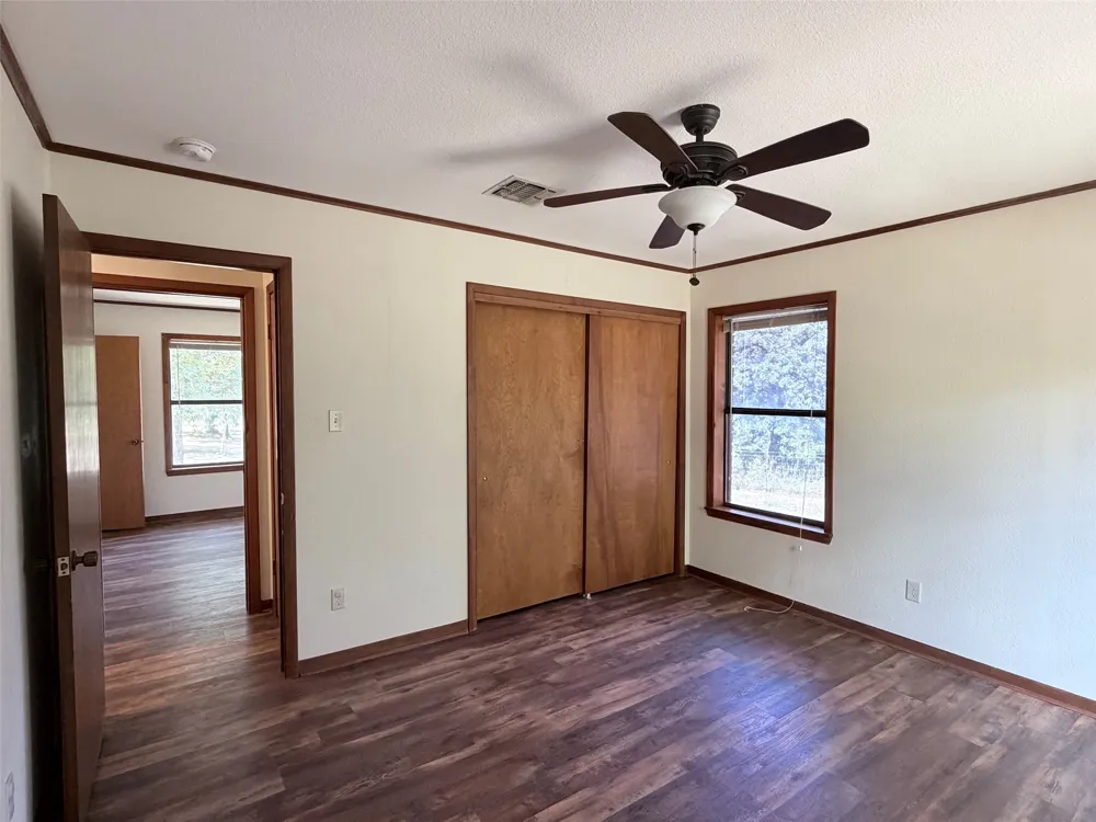 184 Affeld Lane Smithville, TX 78957