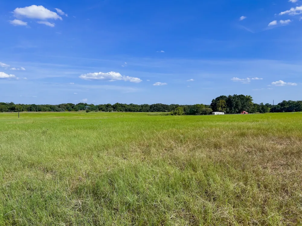 1 Old McMahan Road Lockhart, TX 78644