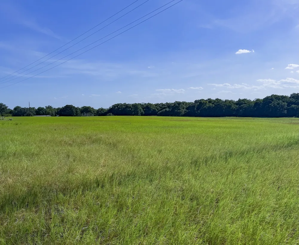 1 Old McMahan Road Lockhart, TX 78644