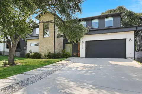 18206 Fair Lane
