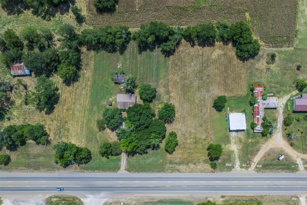 3788 Highway 21 Dime Box, TX 77853