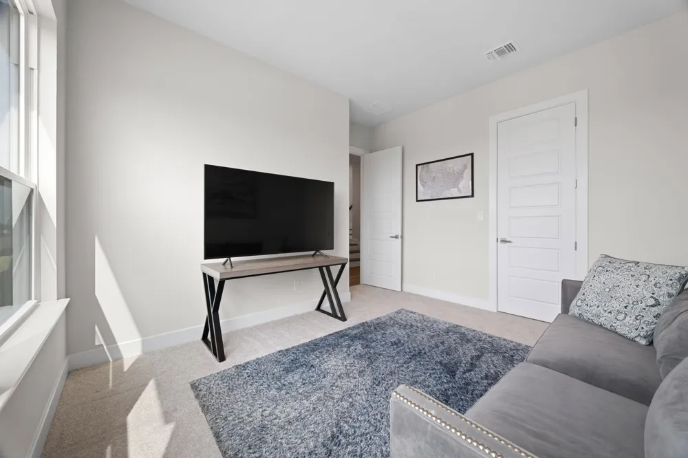 8 Doverland Drive Austin, TX 78738