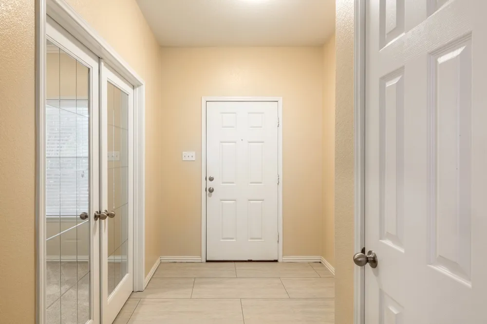 1706 Hidden Springs Path Round Rock, TX 78665