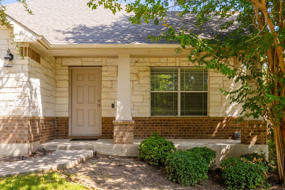 1706 Hidden Springs Path Round Rock, TX 78665