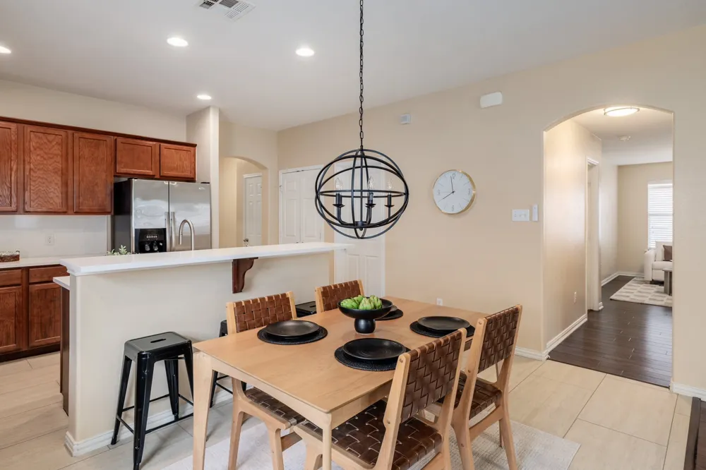 1706 Hidden Springs Path Round Rock, TX 78665