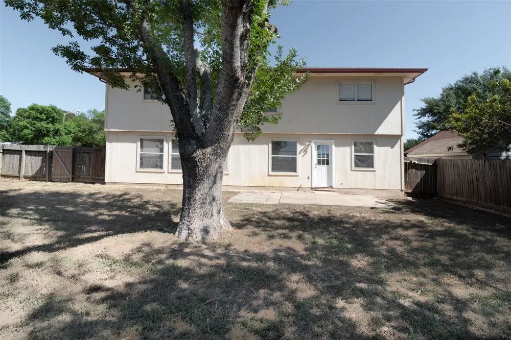 1601 Lantana Drive Round Rock, TX 78664