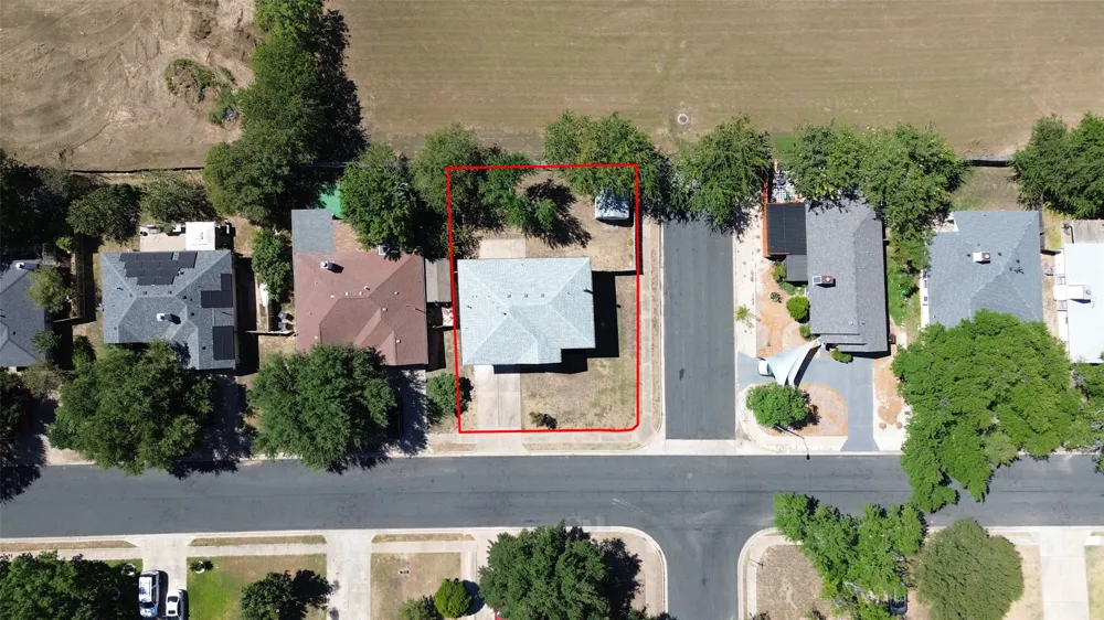 1601 Lantana Drive Round Rock, TX 78664
