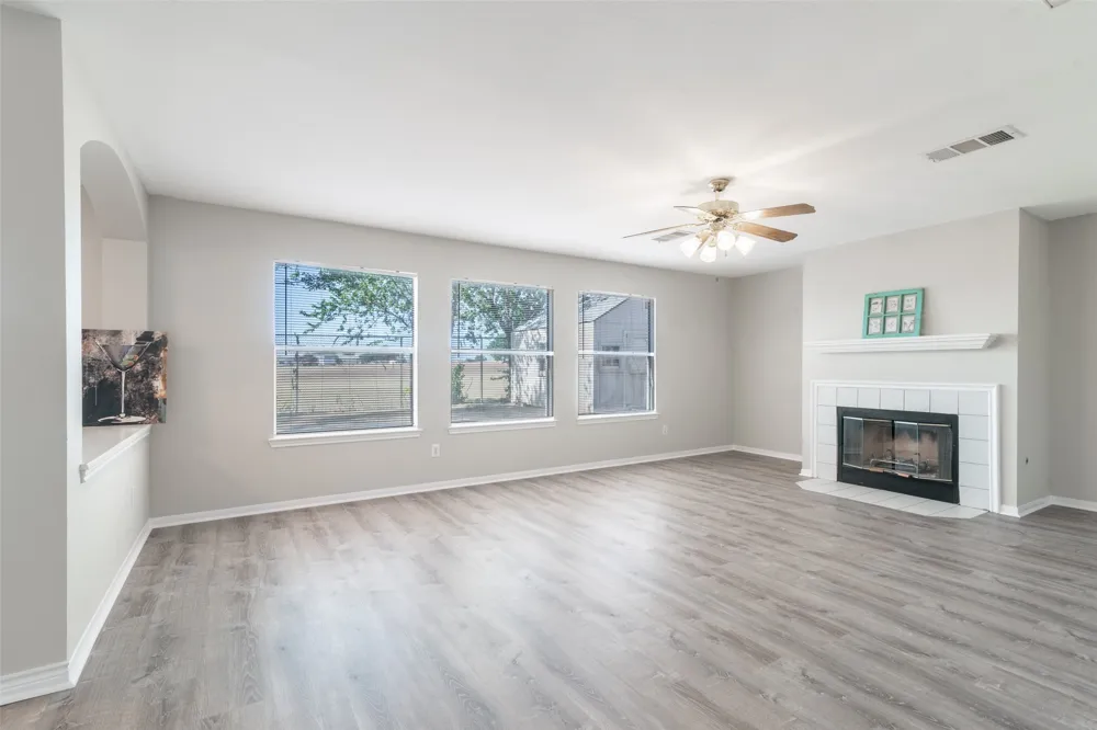 1601 Lantana Drive Round Rock, TX 78664