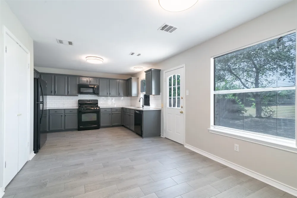 1601 Lantana Drive Round Rock, TX 78664