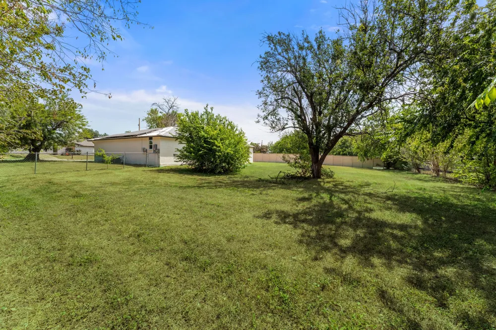 1500 Wildflower Drive Round Rock, TX 78664