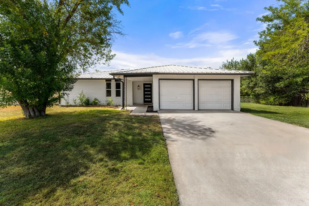1500 Wildflower Drive Round Rock, TX 78664