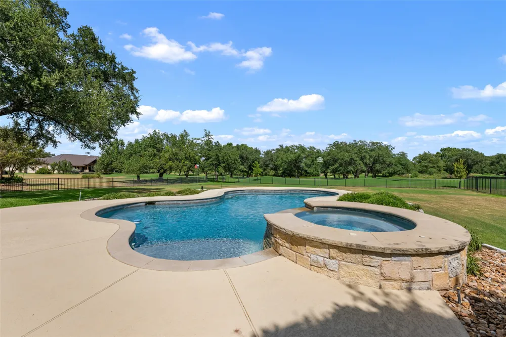 27017 Masters Parkway Spicewood, TX 78669