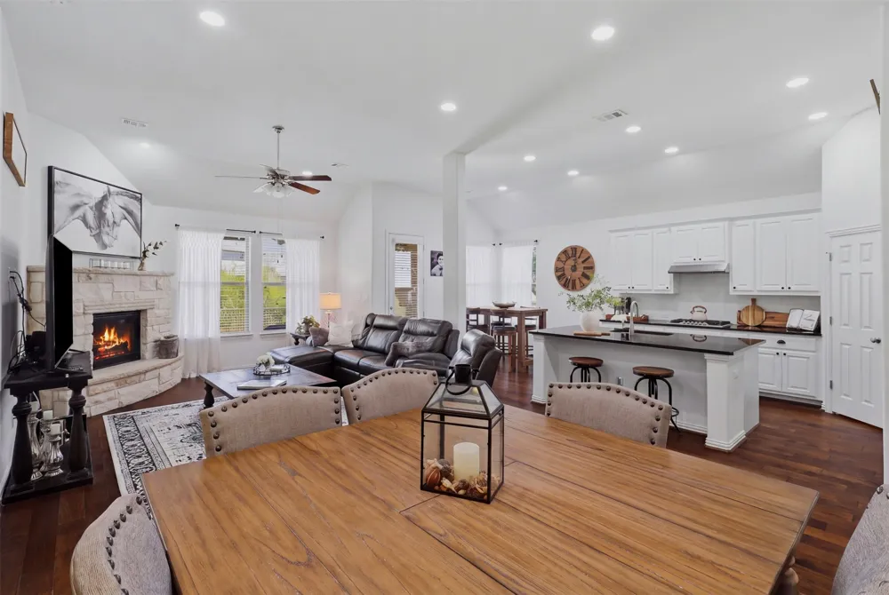 662 Catalina Lane Austin, TX 78737