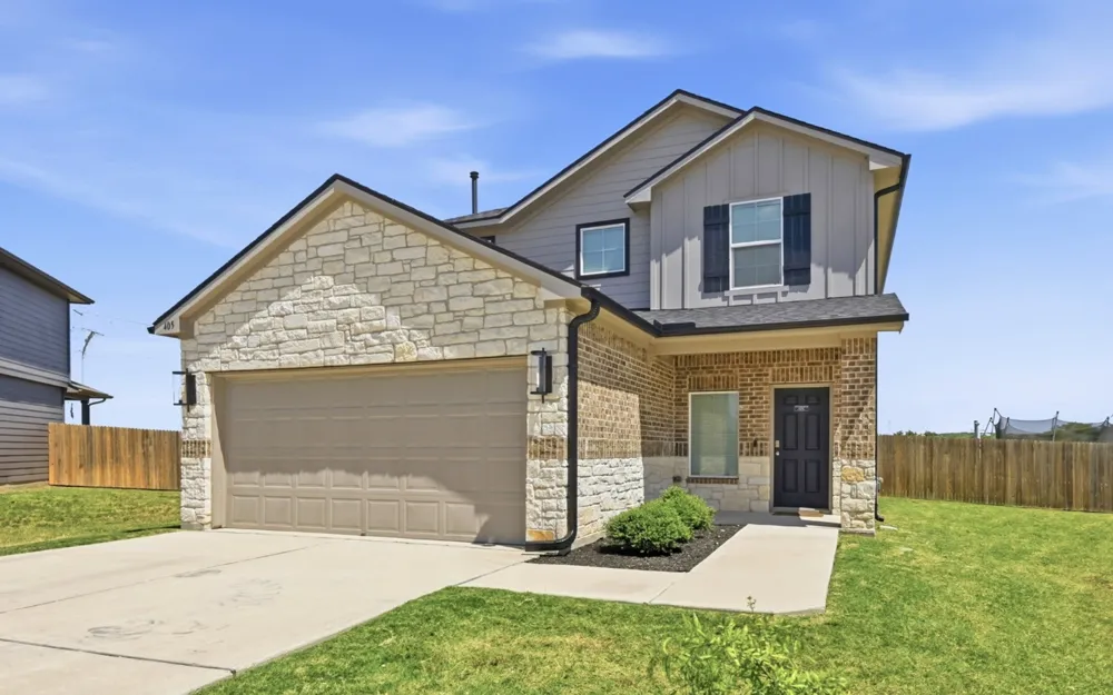 405 W Andover Lane Uhland, TX 78640