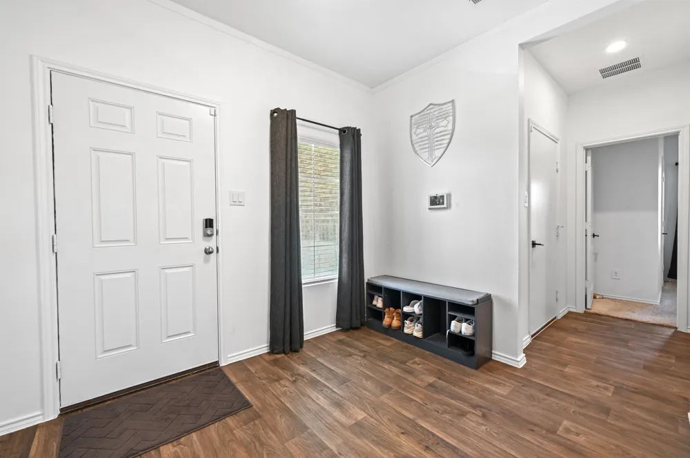 405 W Andover Lane Uhland, TX 78640