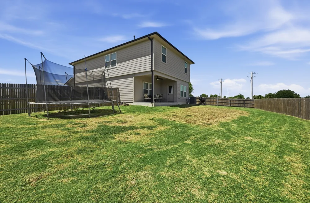 405 W Andover Lane Uhland, TX 78640