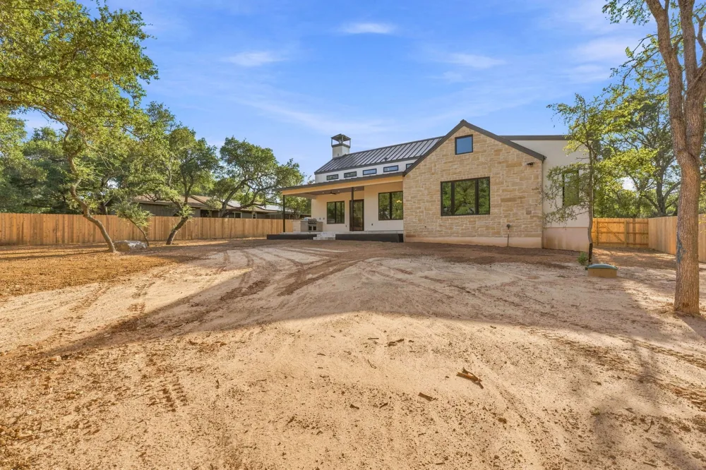 15 Champion Circle Wimberley, TX 78676