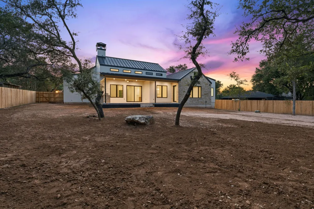 15 Champion Circle Wimberley, TX 78676