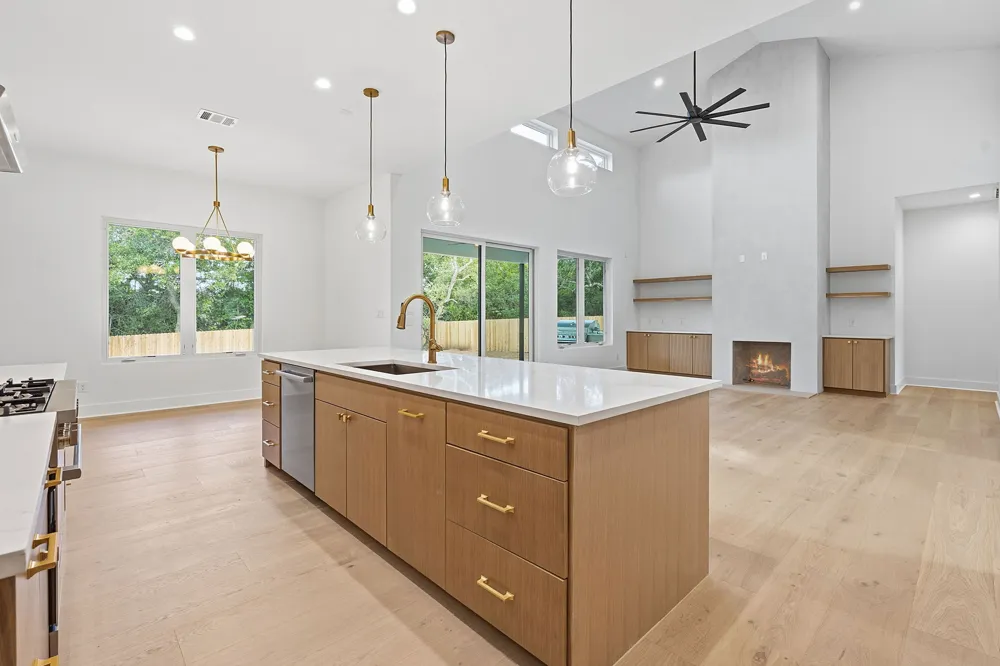 15 Champion Circle Wimberley, TX 78676