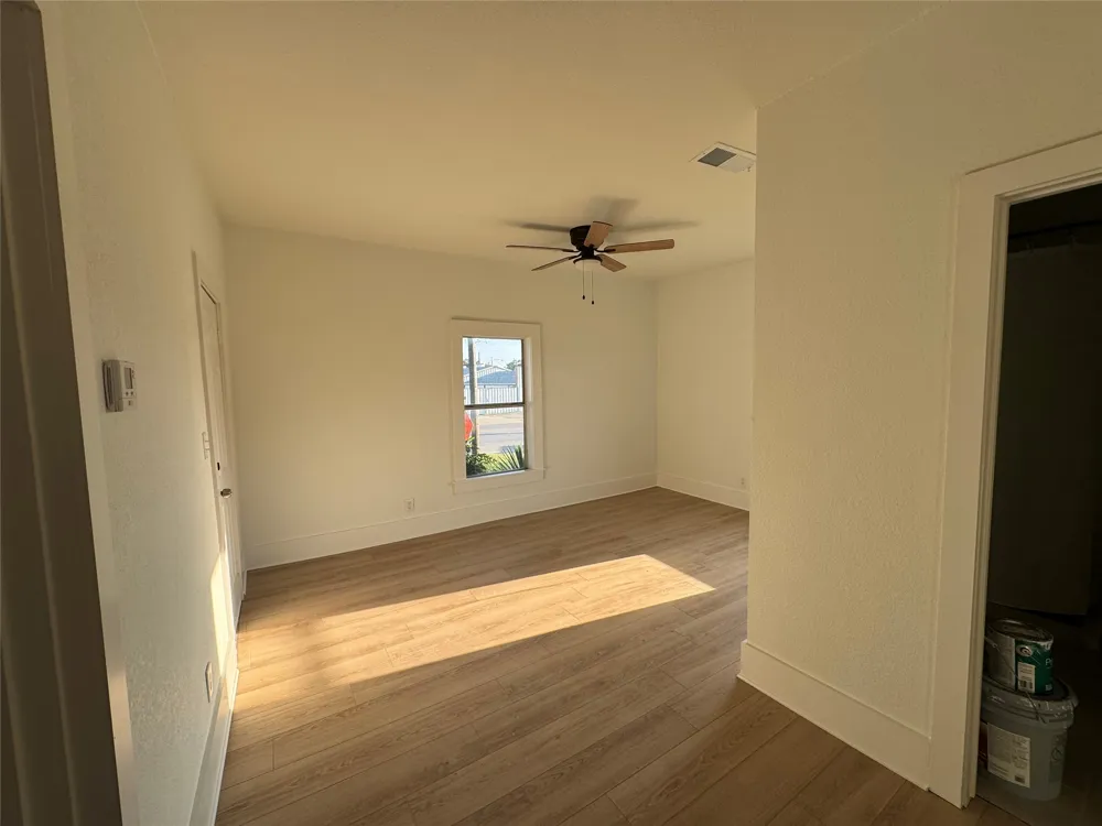 204 W Westhill Drive W #204 Cleburne, TX 76033