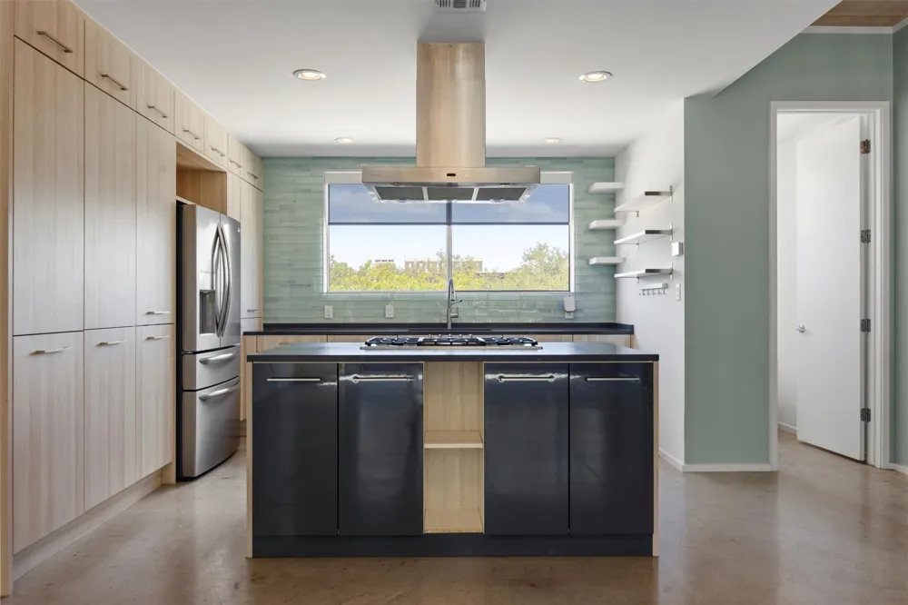 2301 S 5th Street #24 Austin, TX 78704