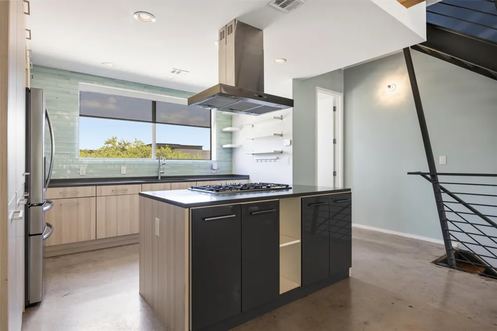 2301 S 5th Street #24 Austin, TX 78704