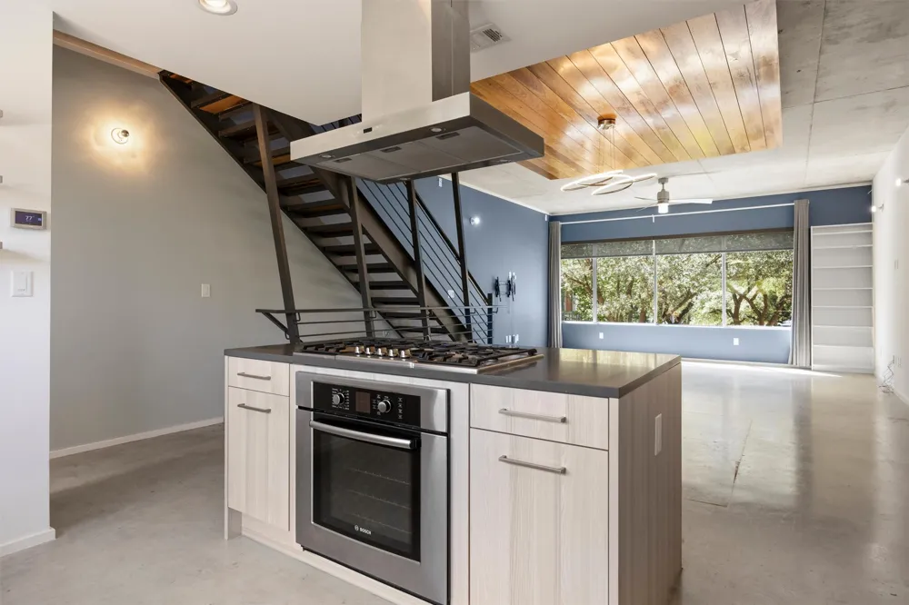 2301 S 5th Street #24 Austin, TX 78704