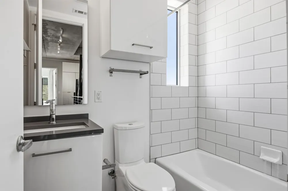 2301 S 5th Street #24 Austin, TX 78704