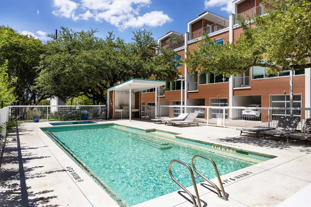 2301 S 5th Street #24 Austin, TX 78704