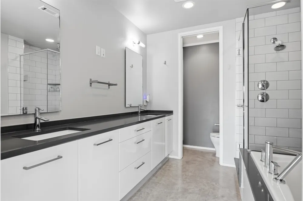 2301 S 5th Street #24 Austin, TX 78704