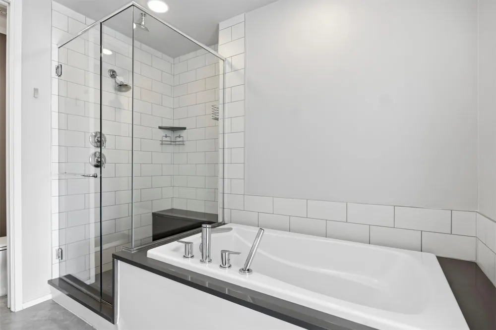 2301 S 5th Street #24 Austin, TX 78704