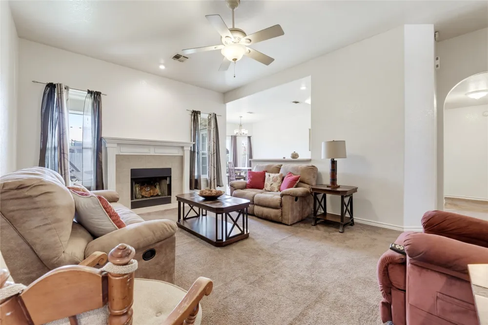 6003 Alexus Drive Killeen, TX 76542