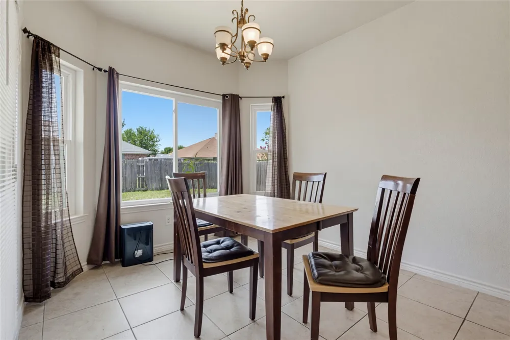 6003 Alexus Drive Killeen, TX 76542