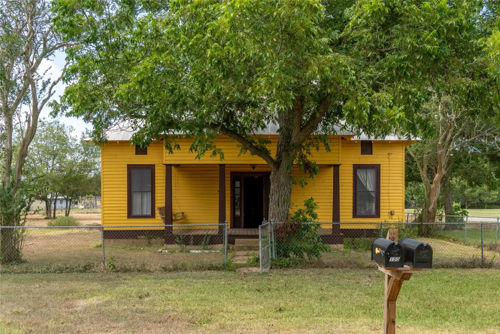 115 Lockhart Street Paige, TX 78659