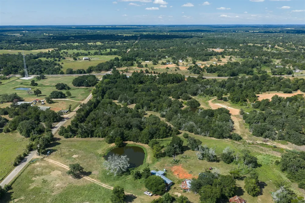 3555 County Road 430 Dime Box, TX 77853