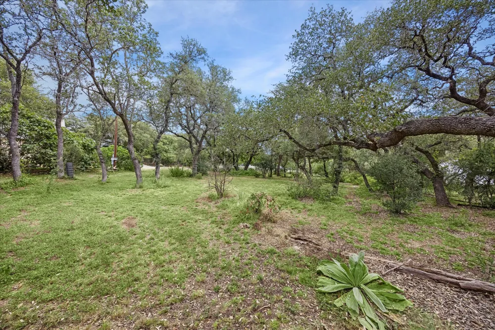 180 Donna Drive Wimberley, TX 78676